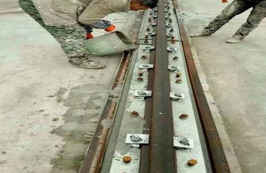 龍門吊軌道灌漿 龍門吊軌道灌漿